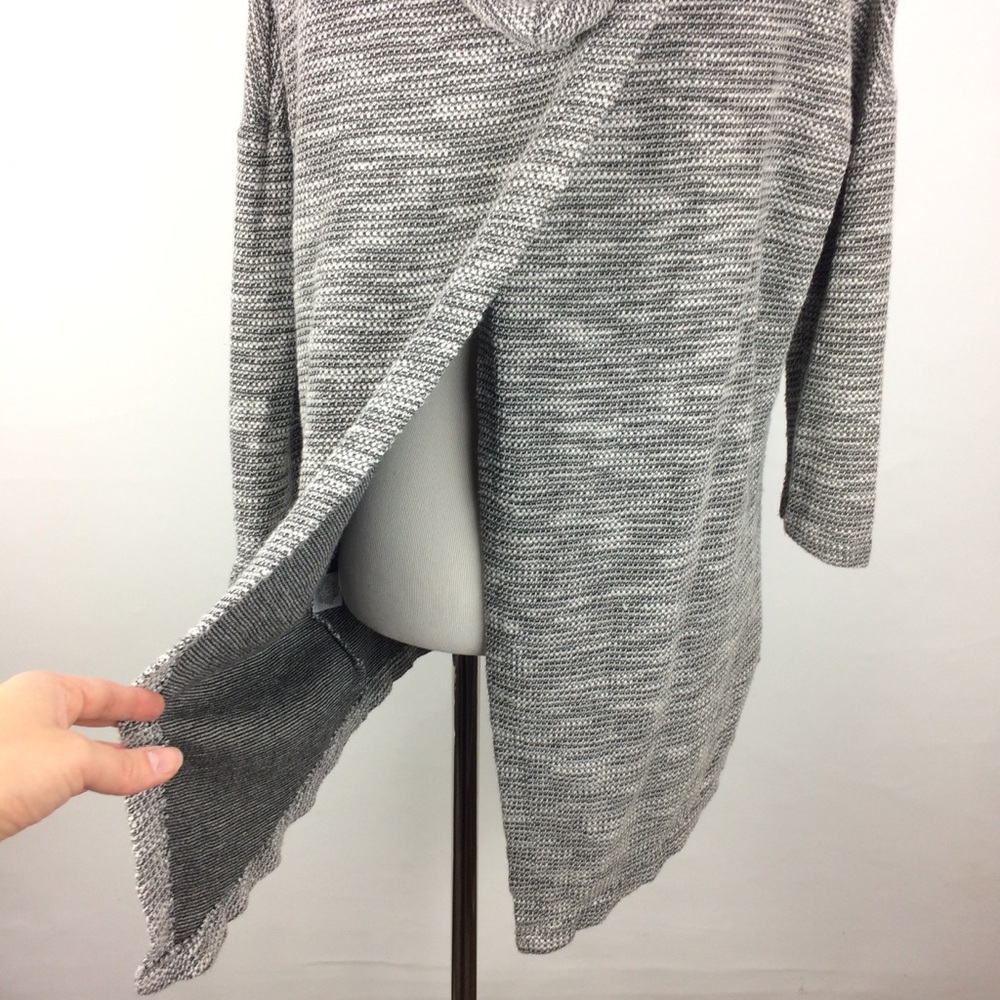 Beyond Yoga Slit Back Panel Workout Hoodie Size S - Picture 5 of 8